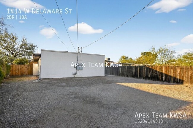 Building Photo - 1414 W Delaware St