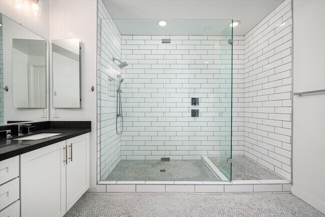 Building Photo - 25822 N 20th Ln