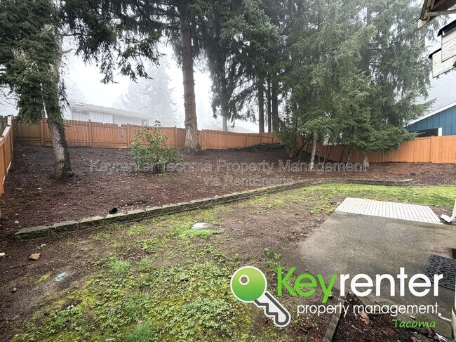 Building Photo - 7410 63rd St Ct W