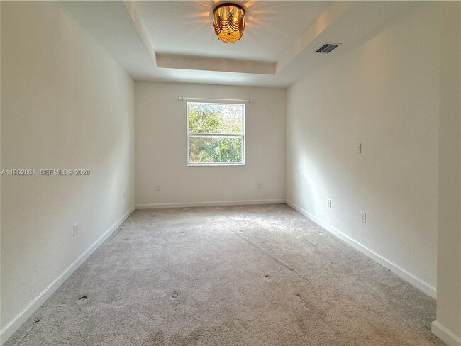 Building Photo - 1060 SE 26th Ter