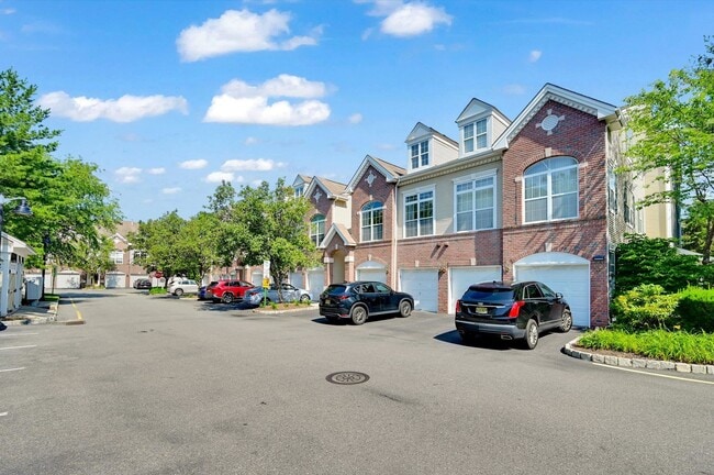 Building Photo - 104 Pebble Brook Dr