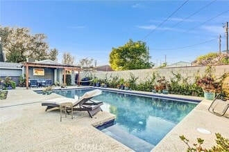 Building Photo - 1130 N Cordova St