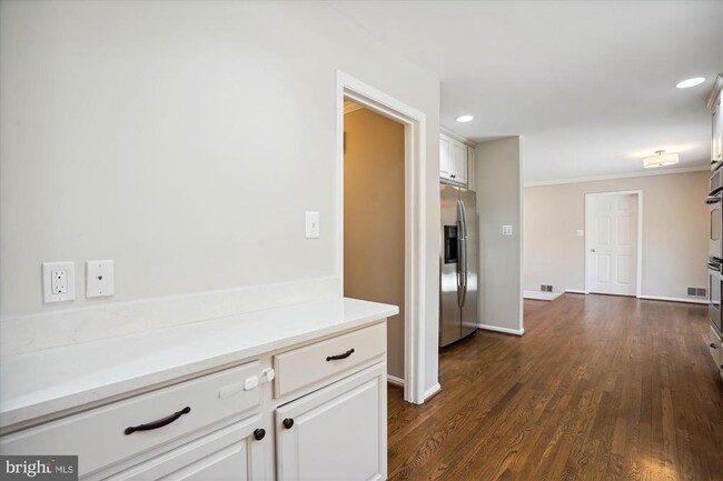 Building Photo - 7722 Desdemona Ct