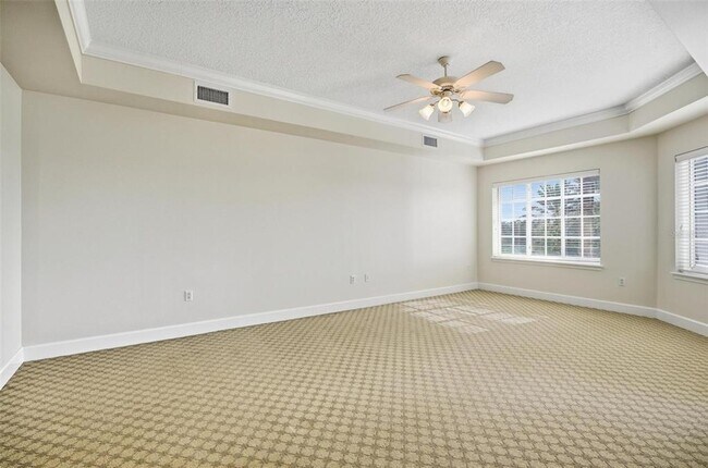 Building Photo - 102 Yacht Harbor Dr