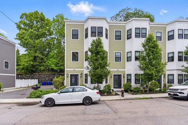 Building Photo - 54 Robey St
