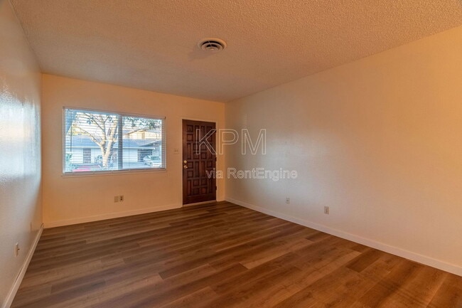 Building Photo - 422 Felton Way