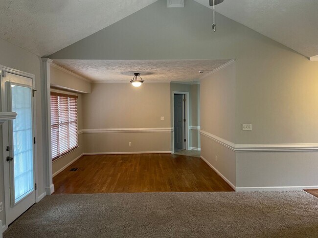 Building Photo - 4 Bedroom Ranch near Fort Bragg