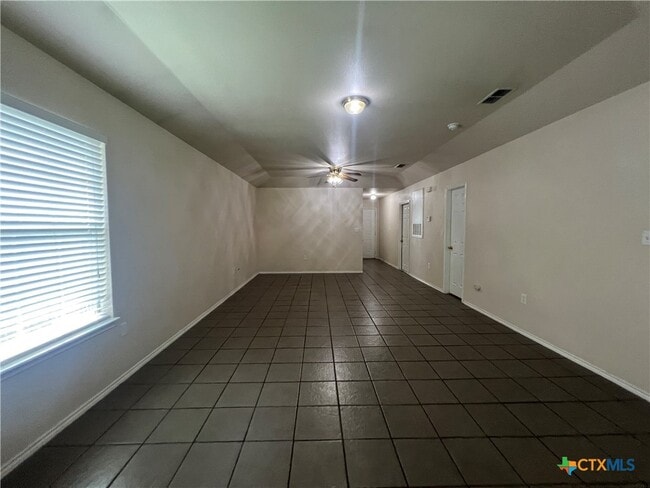 Building Photo - 239 Rosalie Dr