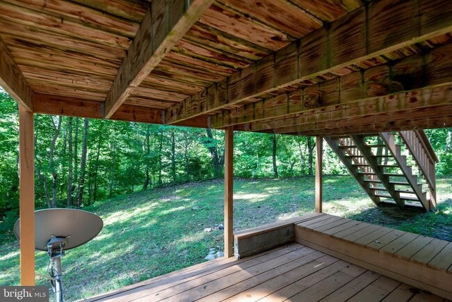 Building Photo - 8413 Manor View Rd