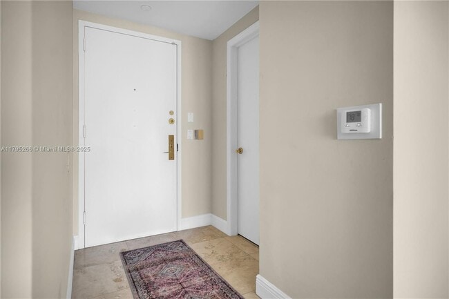 Building Photo - 4775 Collins Ave