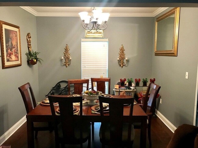 Building Photo - Spacious 3BR/2BA Home in Miller Farms with...