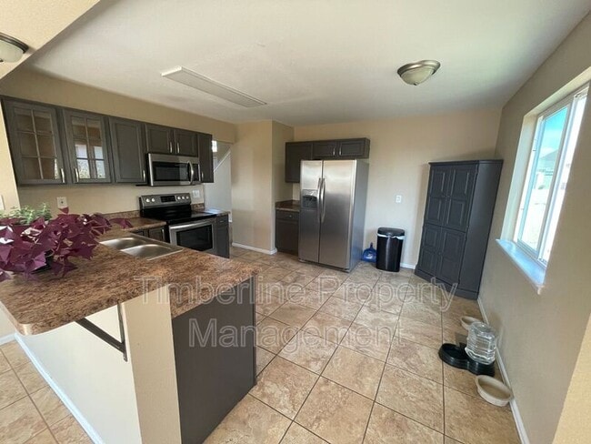 Building Photo - 4757 Sweetgrass Ln