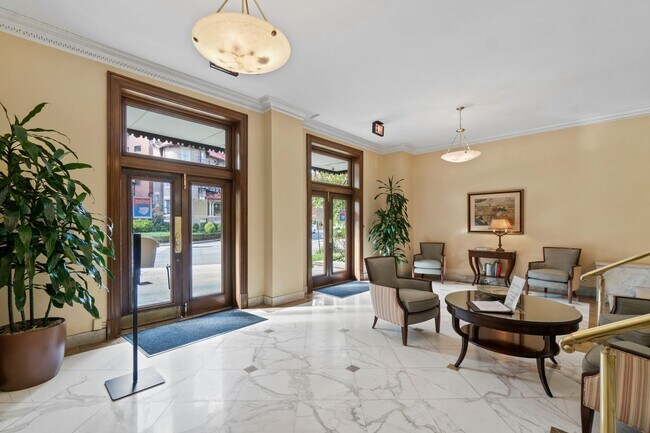 Building Photo - Adams Morgan Condo | Studio | 1 Bath | 380 Sf
