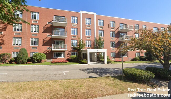 Building Photo - 35 Vernon St