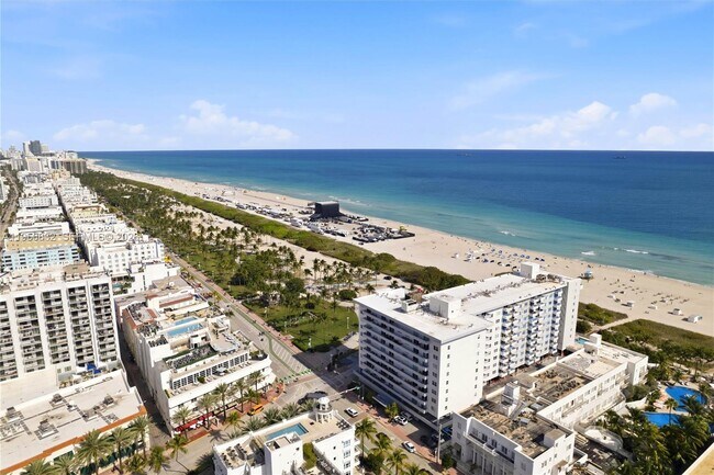 Building Photo - 465 Ocean Dr