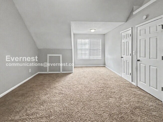 Building Photo - 5791 Blacktop Ct