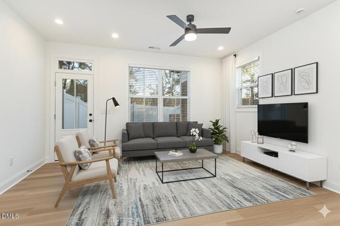 Building Photo - Room in Townhome on Gossamer Ln