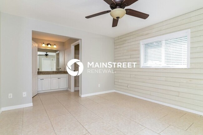 Building Photo - 3 Bedroom Pet-Friendly Home in North Port, FL with Main Street Renewal