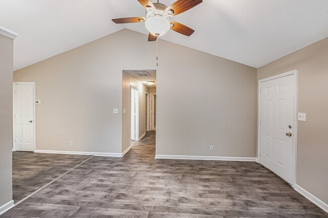 Building Photo - Jamestown Landing Apartments