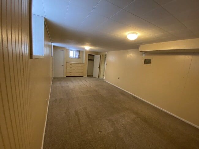 Building Photo - Charming Home in the Country Club Neighborhood!