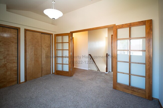 Building Photo - 3350 Castellon Dr