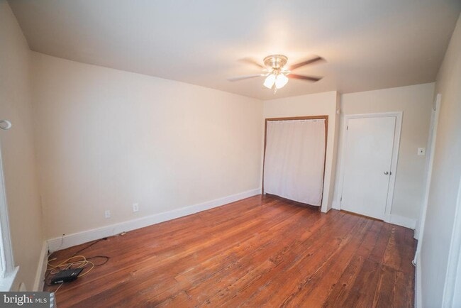 Building Photo - 527 Fairmount Ave