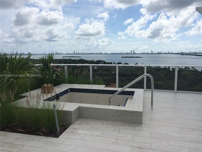 Building Photo - 4250 Biscayne Blvd