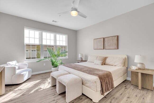 Building Photo - 104 Episcopal Rd