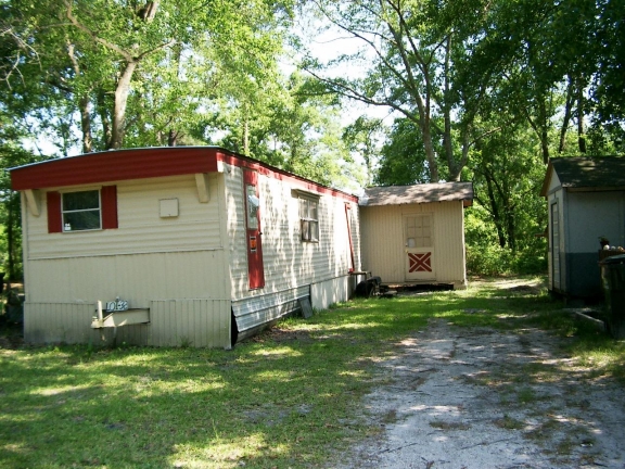  - Village Oaks Family Mobile Home Park