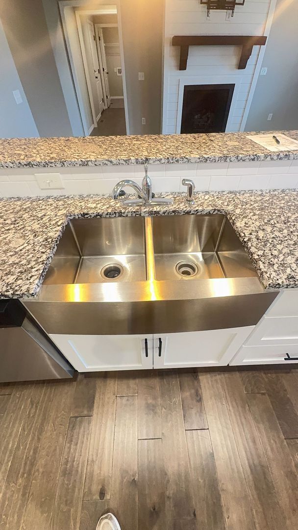 Building Photo - Your Next Home Awaits