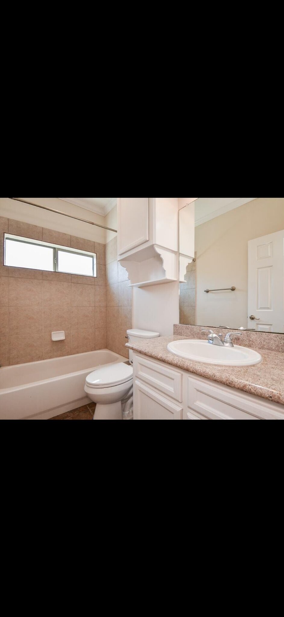 Building Photo - 8002 Stoneyway Dr