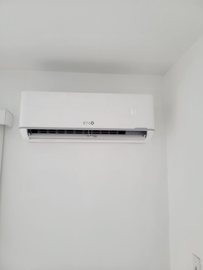 Building Photo - 8200 Broadway St