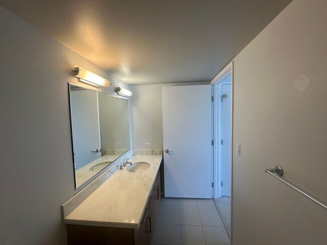 Building Photo - Pacifica Honolulu #3402