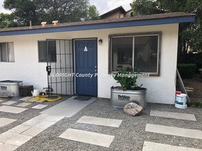 Building Photo - AVAILABLE DECEMBER - 1 Bedroom Unit in Quiet Atascadero Complex