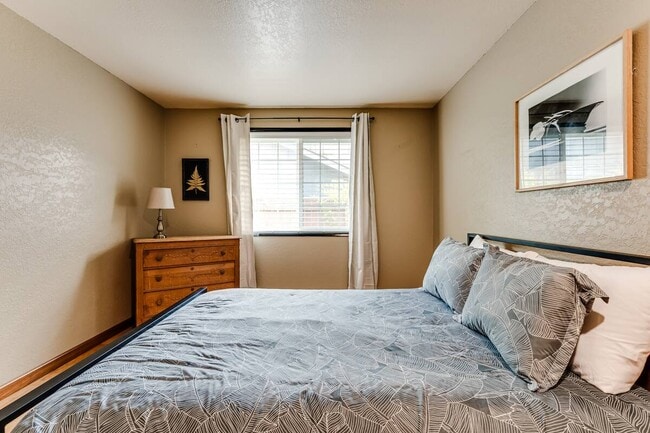 Building Photo - 2644 Willona Dr