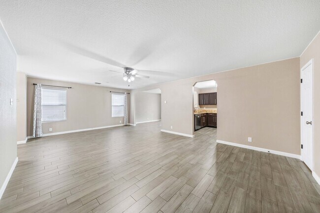 Building Photo - 219 Coriander Bend