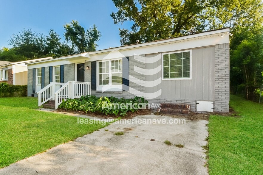 Building Photo - 4017 Tavineer Dr