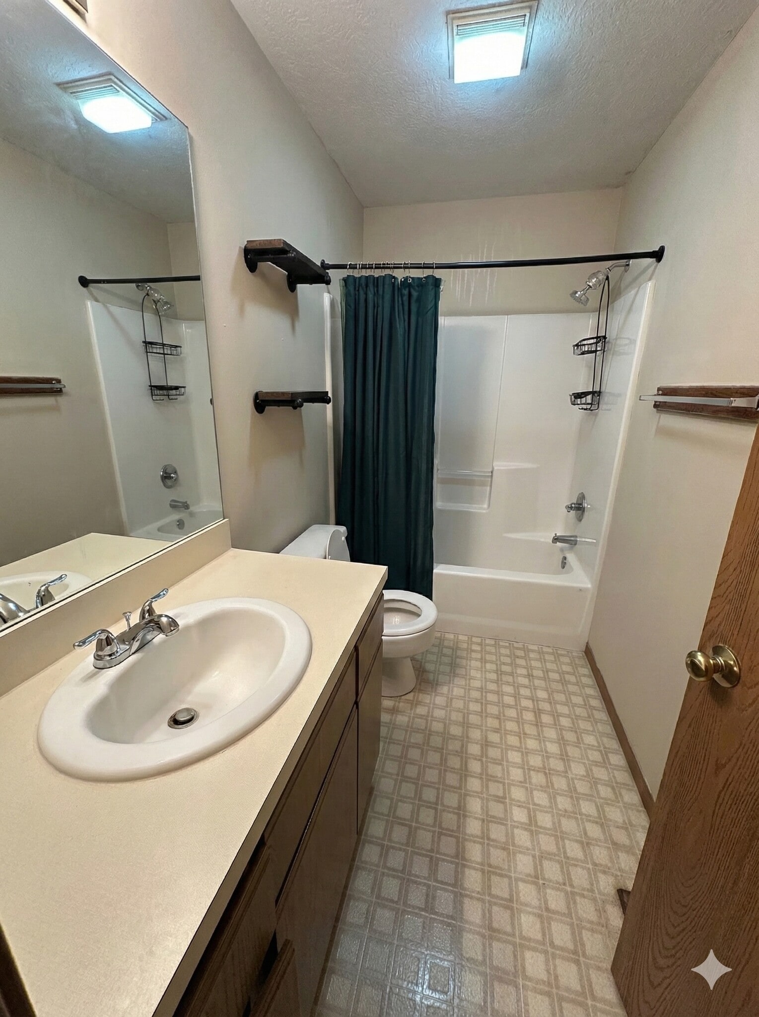 Building Photo - 1531 Whitehall Blvd