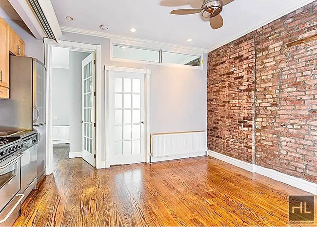 Building Photo - 47 E 1st St