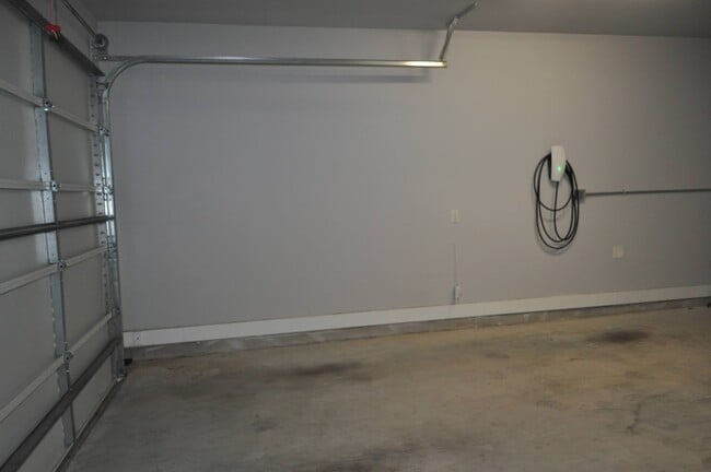 Building Photo - 3304 Cline St