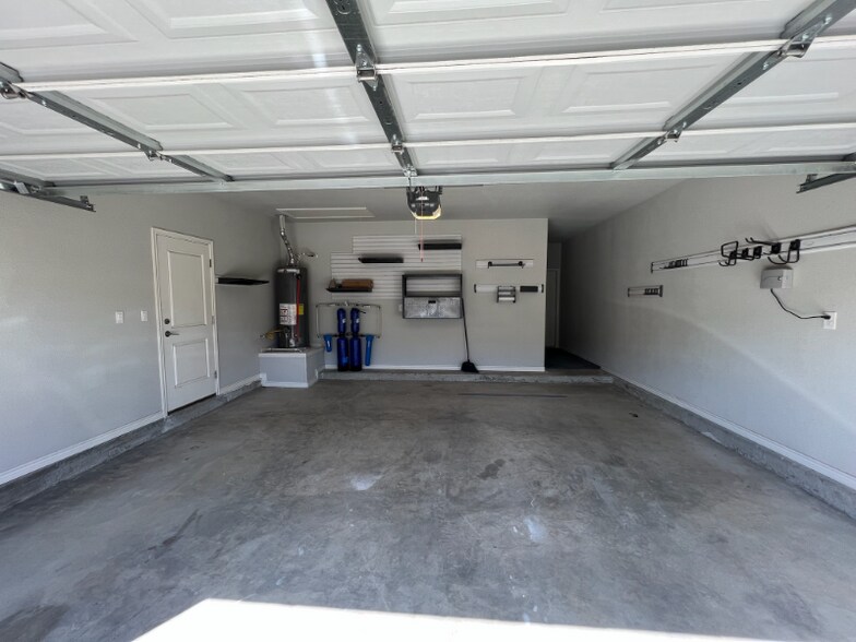 Building Photo - 5311 Hagen Ct