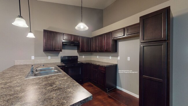 Building Photo - 1270 N Curtis Ct