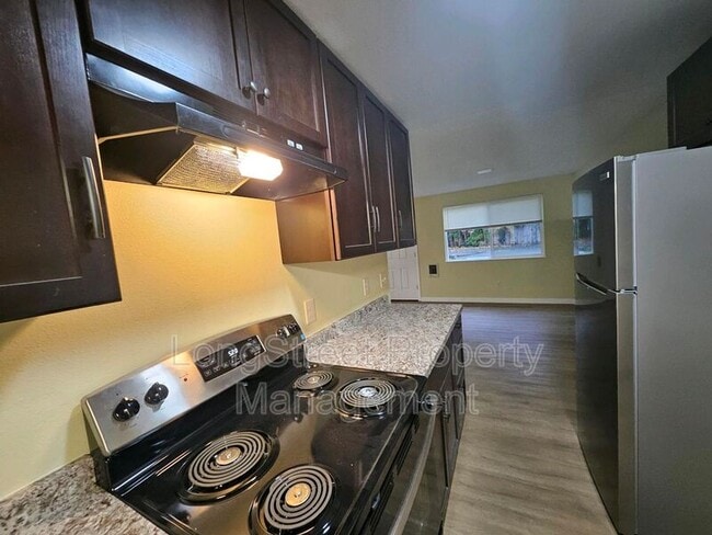 Building Photo - 17635 SW Blanton St