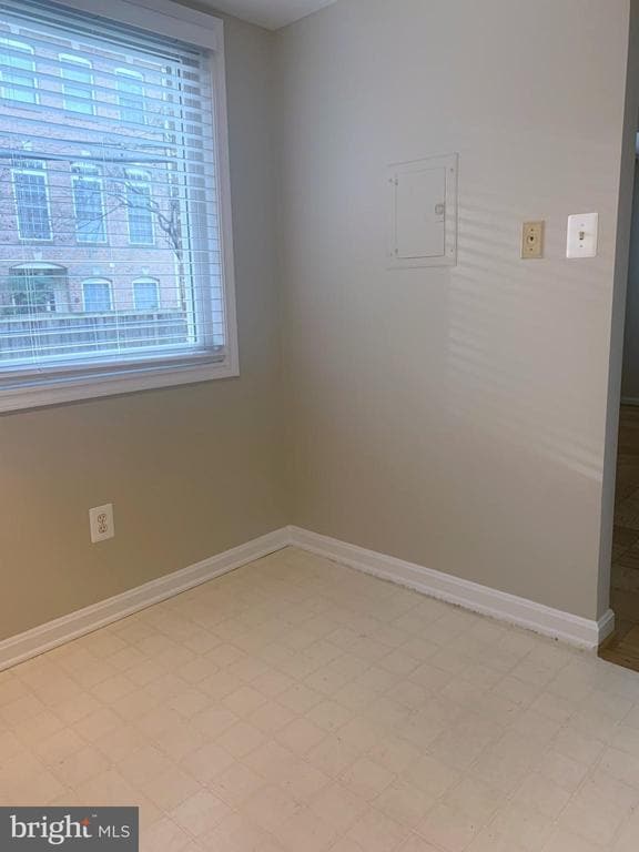 Building Photo - 738 N Wakefield St