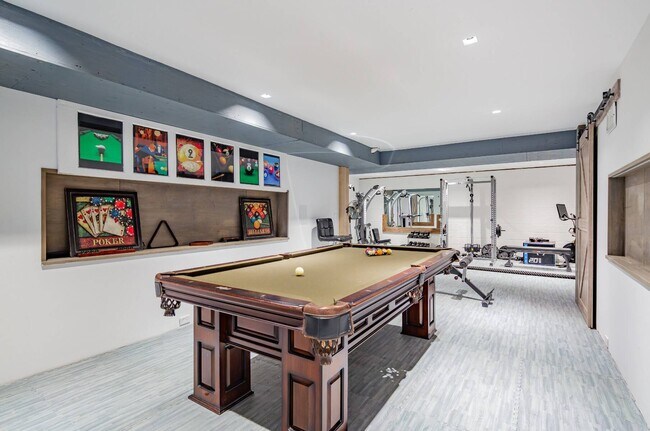 Building Photo - 91 Pantigo Rd