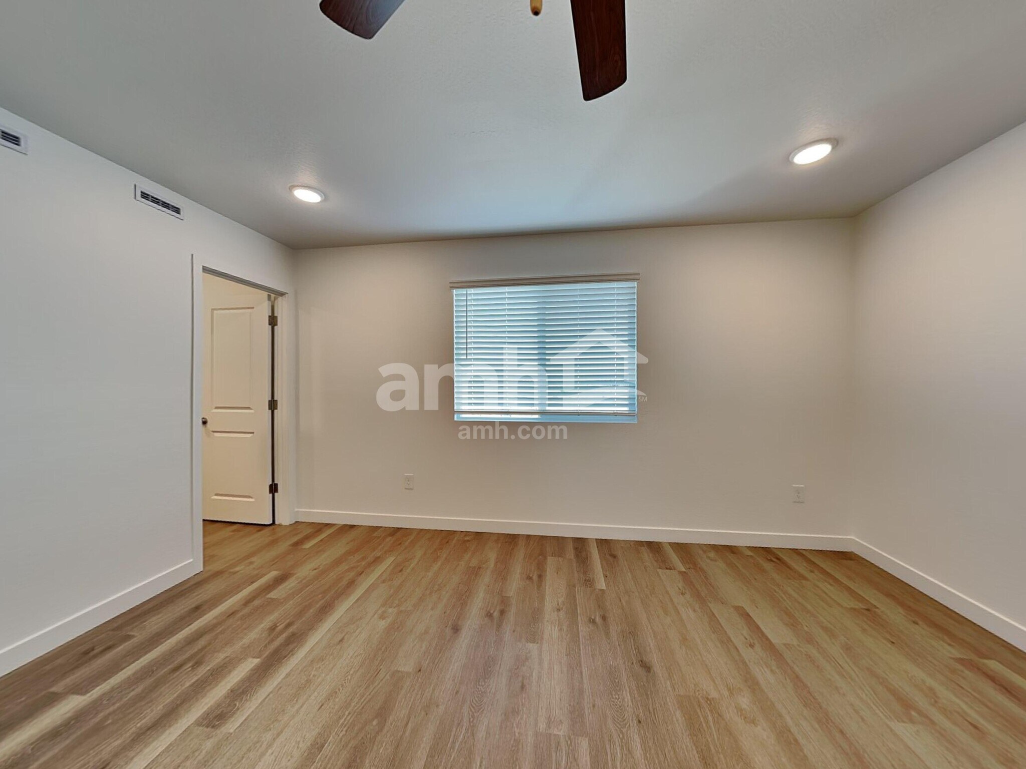 Building Photo - 4511 S 97th Dr