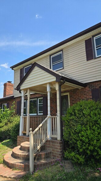 Building Photo - 4924 Glenspring Rd