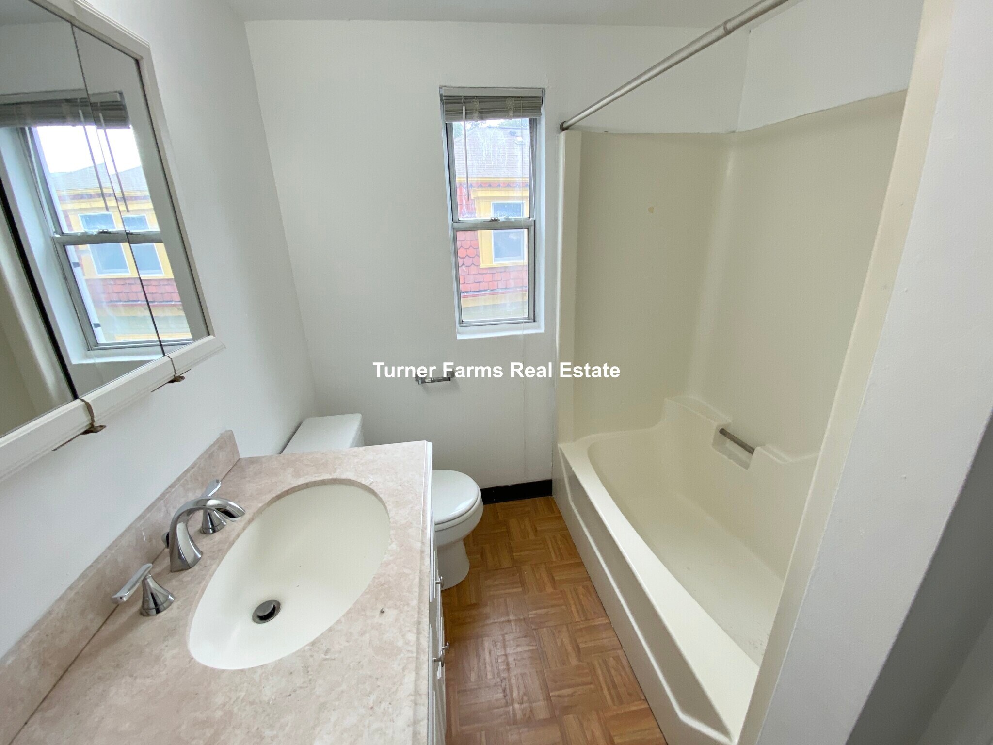 Building Photo - 87 Sheridan St