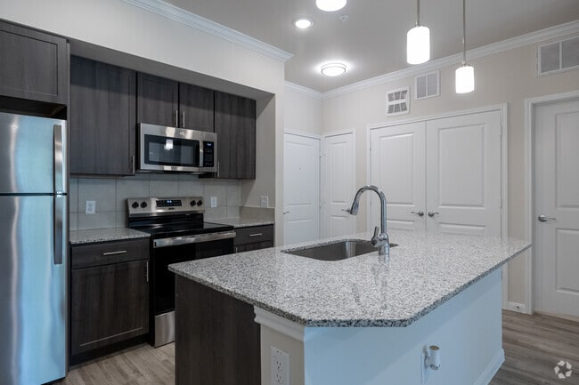 1BR, 1BA - 700SF - Kitchen - Campanile on Minimax