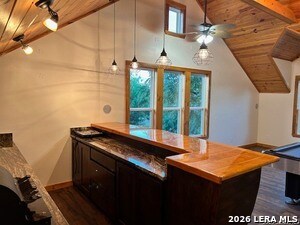 Building Photo - 707 Faurie Rd